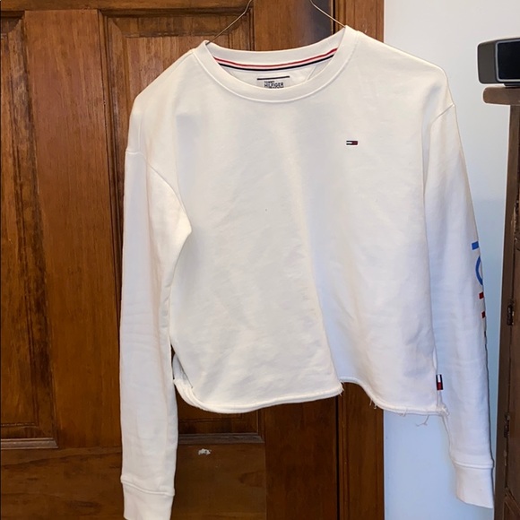 Tommy Hilfiger top - Picture 3 of 5